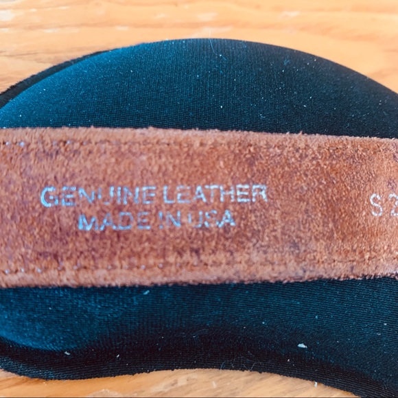 Unbranded Women's Brown Leather Belt with Contrast Stitch Size Small - Picture 7 of 16